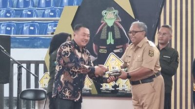 Dapat Penghargaan Karena Bantu TIngkatkan PAD , Ini Kata Notaris Gunawan