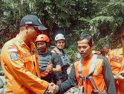 Seorang Lansia Diduga Tenggelam di Sungai Cipelang, Masih Dalam Pencarian Tim Gabungan
