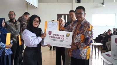 Ratusan Mahasiswa Sukabumi Terima Beasiswa Bupati 2025, Komitmen Pemerintah Memajukan Pendidikan