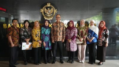 Pemkot Sukabumi Serahkan LKPD 2024, Wali Kota Ayep Zaki Hadiri Acara di BPK Jawa Barat