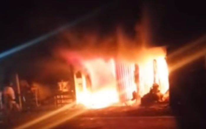 Rumah Warga Bojongjengkol Ludes Terbakar, Pasutri Alami Luka Bakar Serius