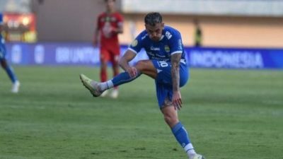 Tyrone del Pino Kejutkan Liga 1, Samai Torehan Gol Gustavo Almeida di Puncak Top Skor