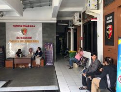 Tabungan Lebaran Raib, Warga Geruduk  Polres Sukabumi Kota