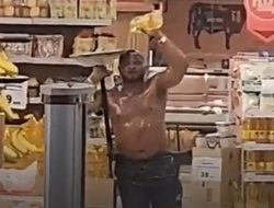 WNA Mengamuk di Supermarket Kalibata City: Diduga Mabuk, Rusak Barang Dagangan dan Bikin Panik