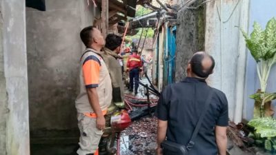 Kebakaran Hebat Hanguskan Rumah Warga Sekarwangi Cibadak, Diduga Akibat Korsleting Listrik