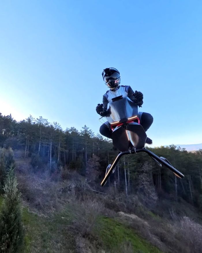 Volonaut Gemparkan Dunia dengan Motor Terbang Inovatif "Aether X"