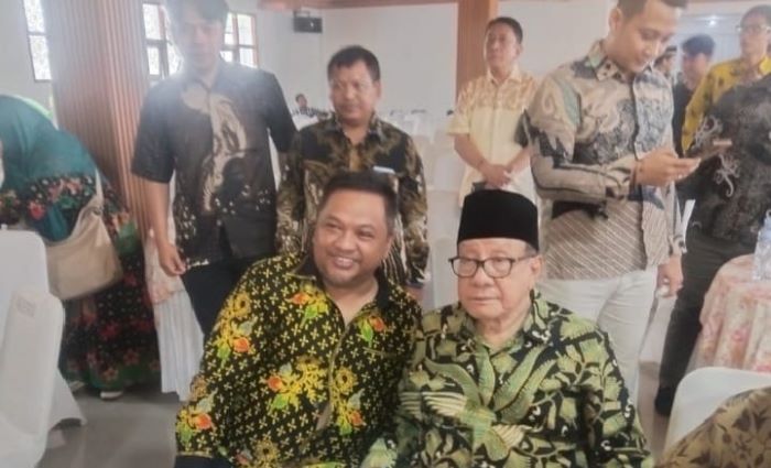 Ketua DPRD Salurkan Dana Wakaf untuk Pembangunan GLU MD KAHMI