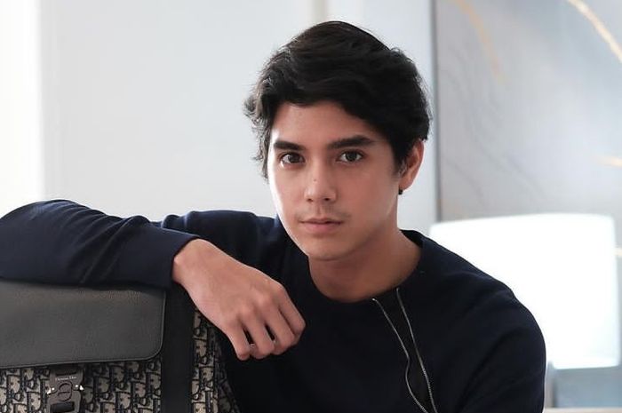 Al Ghazali dan Alyssa Daguise Menikah: Prosesi Adat Jawa Penuh Haru dan Makna