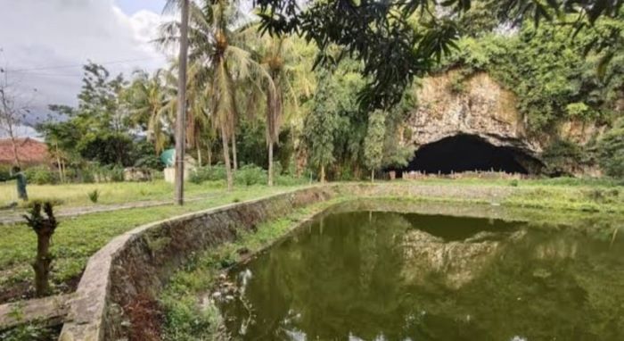 Destinasi Wisata Gua Lalay Rawakalong, Simpan Cerita Sejarah di Palabuhanratu