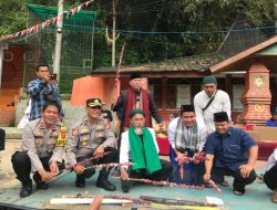 Ponpes Al-Fath Gelar Bakar Sate Terpanjang dan Penutupan Program Lentera Hati Bintana