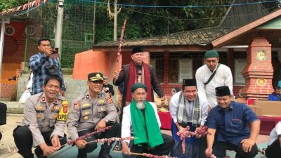 Ponpes Al-Fath Gelar Bakar Sate Terpanjang dan Penutupan Program Lentera Hati Bintana