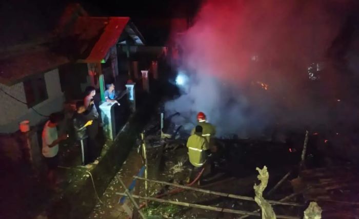 Dini Hari Mencekam Dua Rumah di Sagaranten Ludes Terbakar, 8 Warga Kehilangan Tempat Tinggal