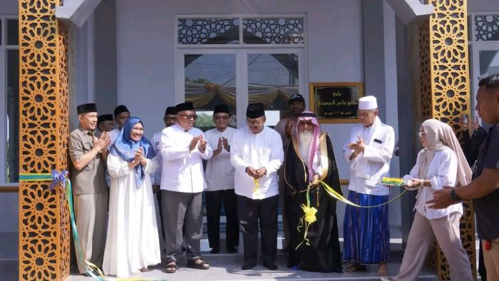Bupati Sukabumi Resmikan Masjid Al Haesuni, Dorong Masjid Jadi Pusat Peradaban Islam