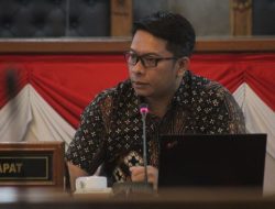 Struk Kafe Dicurigai, Aleg PKS Desak Buka Data Pajak!