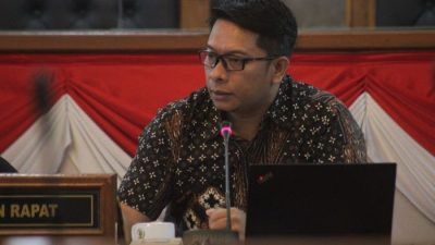 Struk Kafe Dicurigai, Aleg PKS Desak Buka Data Pajak!