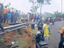Kecelakaan di Jalur Letter S Cikidang, Truk Pupuk Terjun ke Jurang 100 Meter