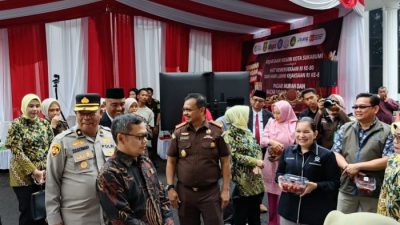 Hari Adhyaksa ke-80, Kejari Kota Sukabumi Bantu Warga Lewat Operasi Pasar