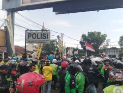 Ribuan Driver Ojol Kepung Mapolres Sukabumi Kota, Ini Tuntutannya
