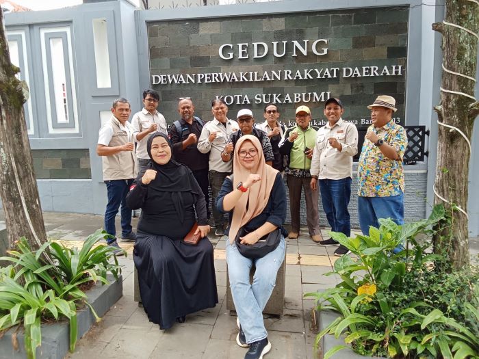 RW se-Kota Sukabumi Tuntut DPRD Kembalikan Program P2RW