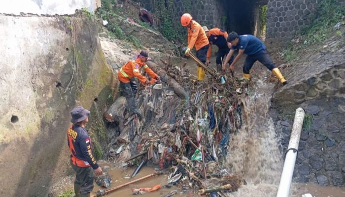 BPBD Kota Sukabumi Tanggulangi Ambruknya TPT di Sungai Ciseureuh untuk Cegah Banjir