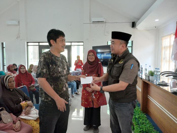 Sosialisasi Wakaf di Sukabumi, Disertai Penyaluran Program Qardhul Hasan di Baros