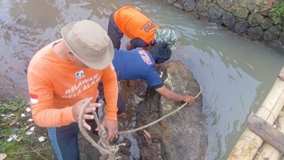BPBD Sukabumi Turun Tangan Bersihkan Saluran Air Lingkar Selatan