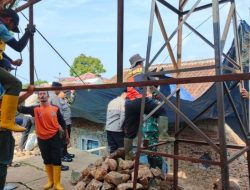 Hujan Deras Picu Longsor di Citamiang, Dua Rumah Warga Rusak Tertimpa TPT