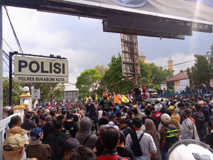 Ribuan Massa Gerakan Amarah Rakyat Guncang Sukabumi, Usung 11 Tuntutan