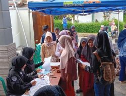 Disdukcapil Sukabumi Layani Warga Genting Puri di Hari Libur Lewat Program Jemput Bola