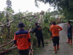 BMKG Peringatkan Cuaca Ekstrem, Warga Sukabumi Diimbau Siaga Bencana