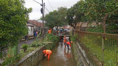 BPBD Kota Sukabumi Lakukan Evaluasi Aksi Bersih Sungai, Siapkan Strategi Mitigasi Berkelanjutan