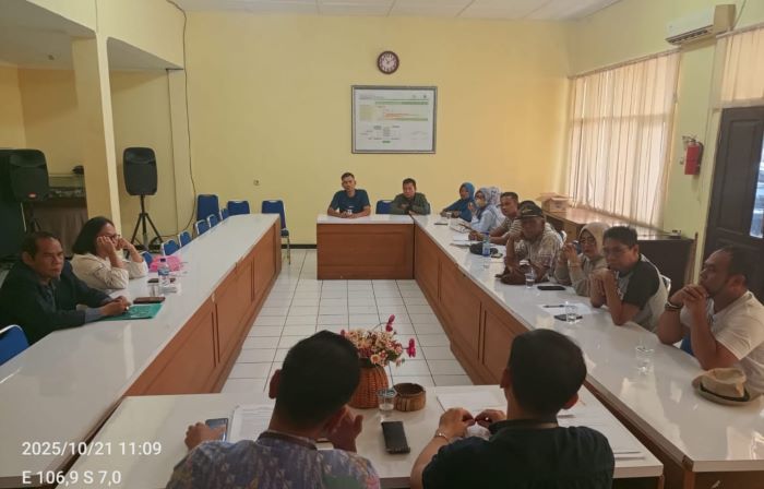 Disnakertrans Sukabumi Fasilitasi Mediasi Alot Antara Eks Karyawan dan PT Tang Mas