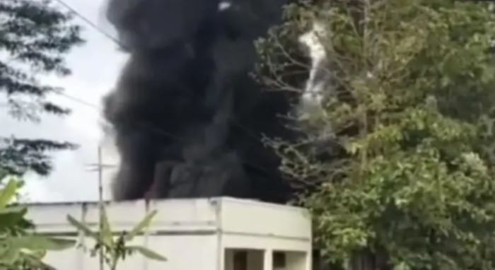 Asap Tebal Selimuti Sagaranten, Rumah Dua Lantai Ludes Terbakar