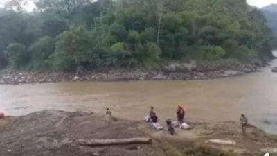 Pencarian Dua Anak Tenggelam di Sungai Cimandiri Terkendala Cuaca Buruk