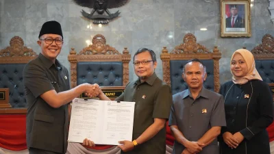 Wali Kota Sukabumi Tanggapi Pandangan Umum Fraksi DPRD Soal Raperda APBD 2026
