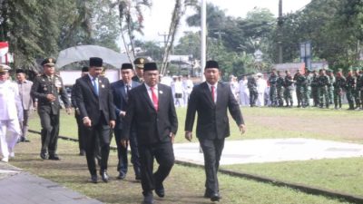 Peringatan Hari Pahlawan 2025, Bupati Sukabumi Pimpin Upacara