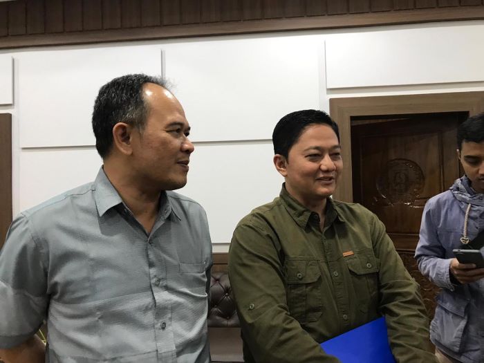 Respons Kepala BKPSDM Terkait Demo Honorer RSUD Bunut di Gedung DPRD