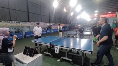 Bah Yose, Buka Kejuaraan Tenis Meja Kujang Cup I