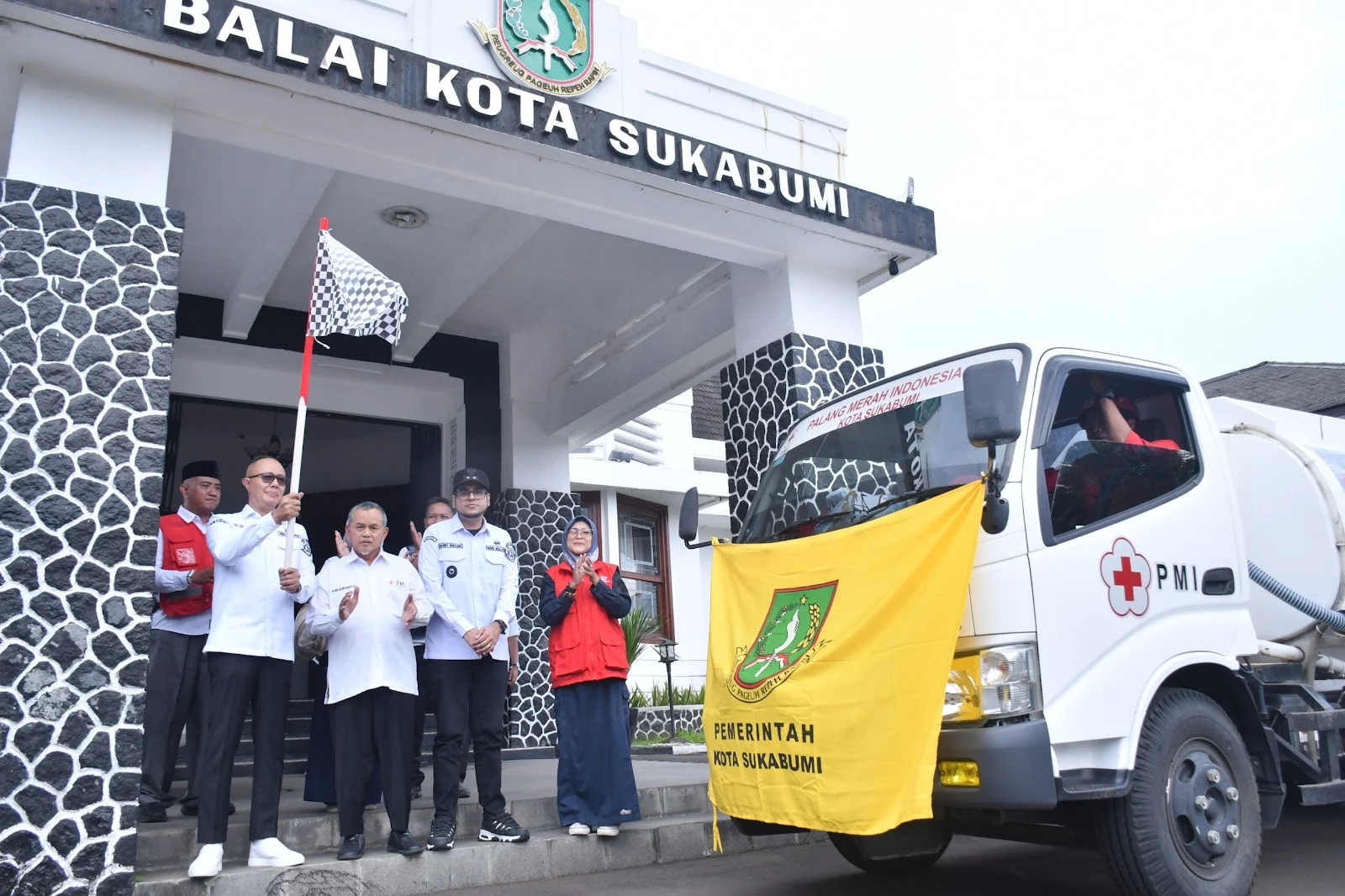 Pemkot Sukabumi Salurkan Bantuan Kemanusiaan untuk Korban Bencana di Sumatera