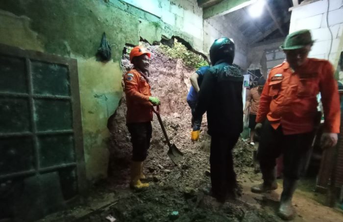 Hujan Ekstrem Picu Banjir dan Kerusakan Bangunan di Kota Sukabumi