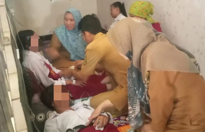 Jajanan Kerang Diduga Sebabkan 25 Siswa SDN 2 Cidadap Keracunan