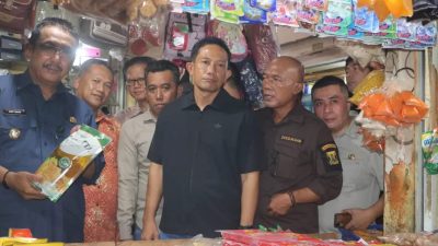 Pastikan Kebutuhan Pokok Aman, Bupati Sukabumi Monitoring Pasokan Pangan ke Pasar Tradisional