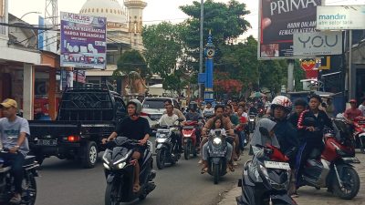 Semarak Ramadan di Selatan Sukabumi, Bundaran Surade Tak Pernah Sepi Saat Sore