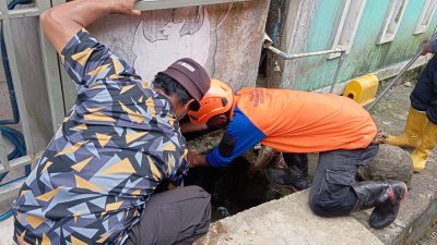 Drainase Jalan Cemerlang Meluap Akibat Sampah, BPBD Sukabumi Turun Tangan