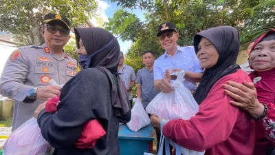 Tekan Inflasi, Ayep Zaki dan Kapolres Sukabumi Kota Pastikan Distribusi Sembako Murah Lancar