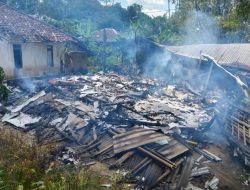 Satu Rumah Panggung di Sagaranten Ludes Dilalap Si Jago Merah, Kerugian Capai Puluhan Juta