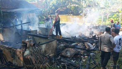 Kebakaran Hebat Melanda Surade Sukabumi, Satu Rumah Milik Warga Hangus