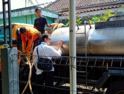 Krisis Air Tiga Pekan, Penghuni SLB dan Panti Tuna Netra Terima Bantuan PDAM