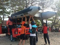 Dua Pemuda Terseret Ombak Pantai Cibuaya, Tim SAR Sisir Laut hingga Radius 2 Mil